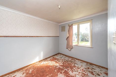 Photo of property in 5 Raupo Street, Castlecliff, Whanganui, 4501