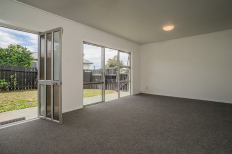Photo of property in 1/62 Coronation Road, Mangere Bridge, Auckland, 2022