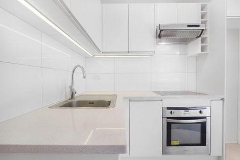 Photo of property in 1/16 Green Lane East, Remuera, Auckland, 1050