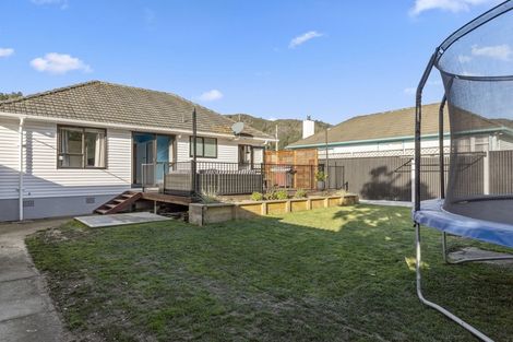 Photo of property in 312 Stokes Valley Road, Stokes Valley, Lower Hutt, 5019