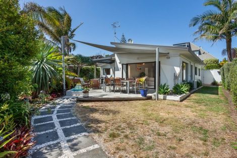 Photo of property in 1043b Papamoa Beach Road, Papamoa Beach, Papamoa, 3118