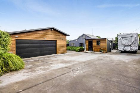 Photo of property in 11a Mace Terrace, Oakura, 4314
