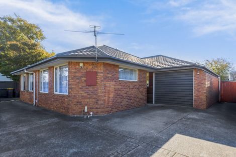 Photo of property in 17d Division Street, Riccarton, Christchurch, 8041