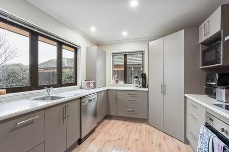 Photo of property in 27 Oakwood Drive, Rangiora, 7400