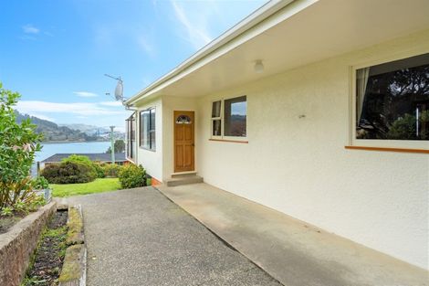 Photo of property in 15 Clyde Street, Roseneath, Port Chalmers, 9023