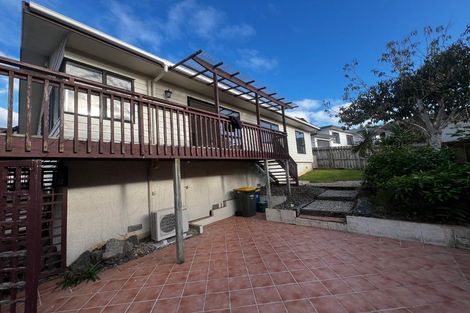 Photo of property in 1a Romulus Place, Totara Vale, Auckland, 0629