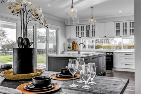 Photo of property in 4 Sunline Drive, Leamington, Cambridge, 3432