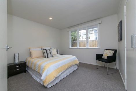 Photo of property in 15 Westall Road, New Lynn, Auckland, 0600