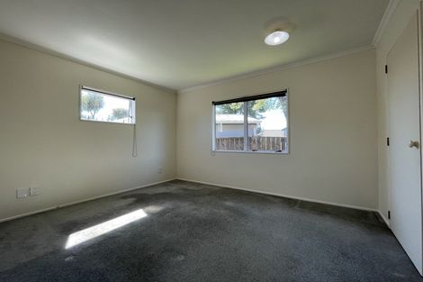 Photo of property in 5 Newton Place, Westbrook, Palmerston North, 4412