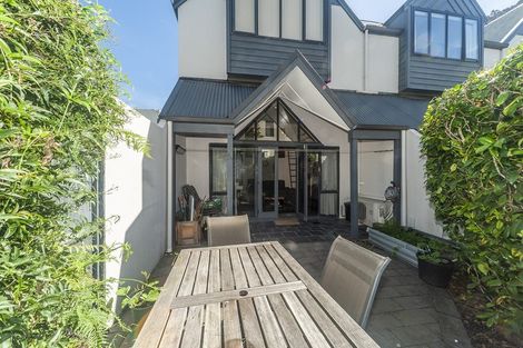 Photo of property in 9/14 Harriett Street, Thorndon, Wellington, 6011