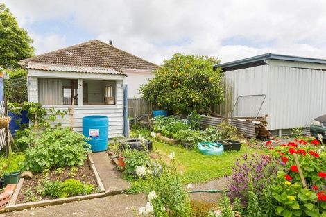 Photo of property in 6 Gertrude Street, Dannevirke, 4930