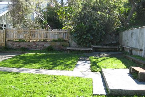 Photo of property in 50 Te Wharepouri Street, Berhampore, Wellington, 6023