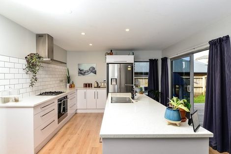 Photo of property in 28 Keston Crescent, Flagstaff, Hamilton, 3210