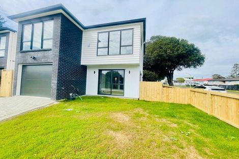 Photo of property in 8a Neems Place, Manurewa, Auckland, 2102