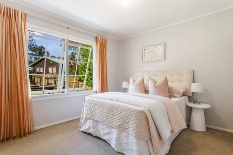 Photo of property in 137 Brian Crescent, Stanmore Bay, Whangaparaoa, 0932