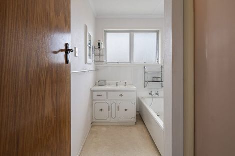 Photo of property in 36 John F Kennedy Drive, Milson, Palmerston North, 4414