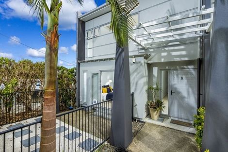 Photo of property in 5/49 Browns Road, Browns Bay, Auckland, 0630