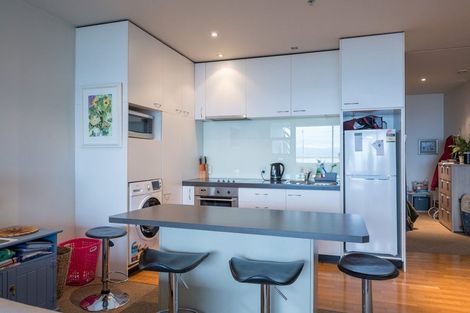 Photo of property in Latitude 41, 3/269 Wakefield Quay, Stepneyville, Nelson, 7010