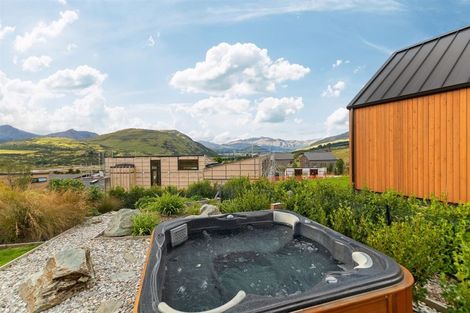 Photo of property in 2 Big Valley Drive, Jacks Point, Queenstown, 9371