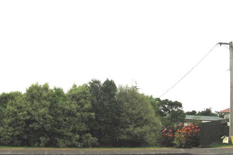 Photo of property in 1/97 Birkdale Road, Birkdale, Auckland, 0626