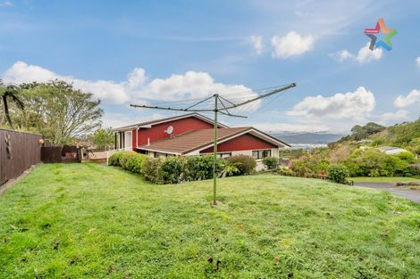 Photo of property in 179 Miromiro Road, Normandale, Lower Hutt, 5010