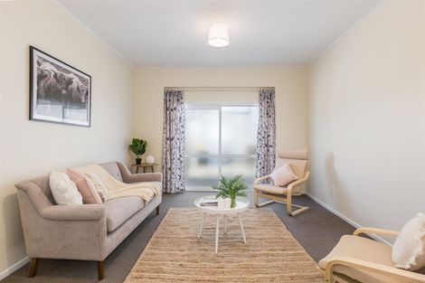 Photo of property in 9 Tainui Terrace, Tawa, Wellington, 5028
