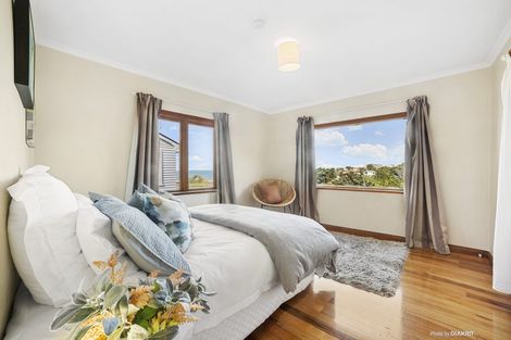 Photo of property in 11 Oku Street, Island Bay, Wellington, 6023