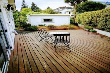 Photo of property in 1 Lovat Street, Havelock North, 4130