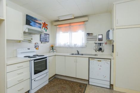 Photo of property in 10 Merton Crescent, Pirimai, Napier, 4112