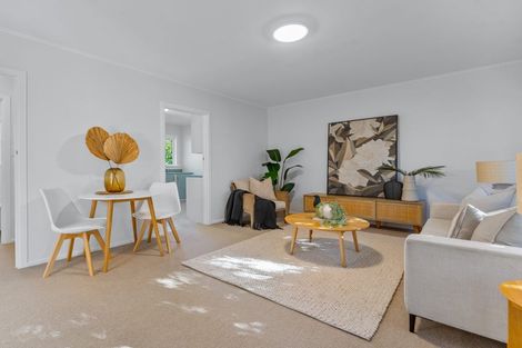 Photo of property in 2/22 Margaret Place, Milford, Auckland, 0620