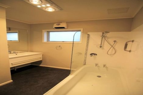 Photo of property in 1/11 Troon Place, Papatoetoe, Auckland, 2025