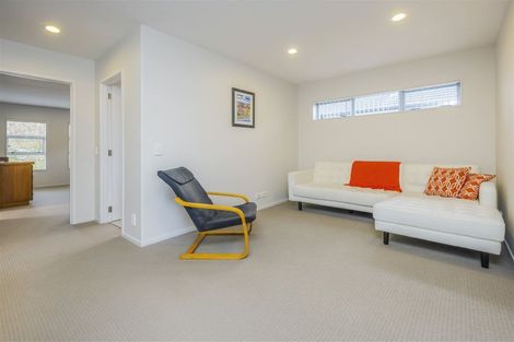 Photo of property in 48 Pickaberry Avenue, Karaka, Papakura, 2113