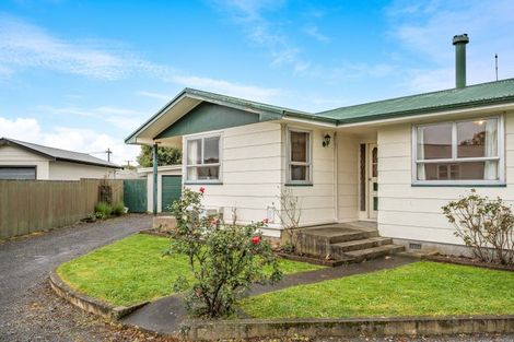 Photo of property in 25 Moore Crescent, Carterton, 5713