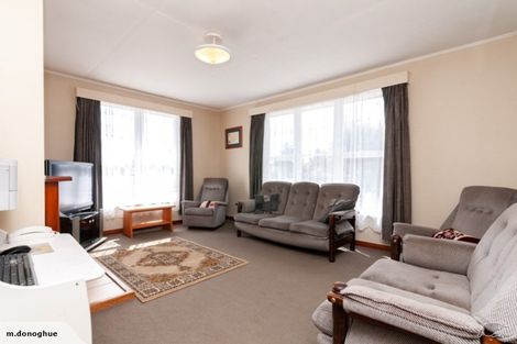 Photo of property in 2a Montrose Place, Takaro, Palmerston North, 4412