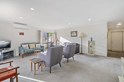 Photo of property in 22 Jelas Road, Red Beach, 0932