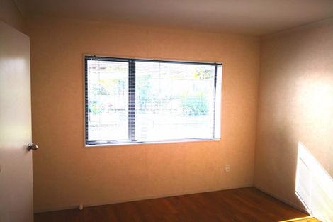 Photo of property in 20 Erne Crescent, East Tamaki, Auckland, 2016