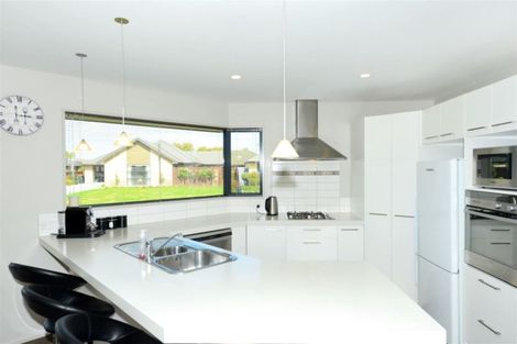 Photo of property in 6 Cyclamen Place, Aidanfield, Christchurch, 8025