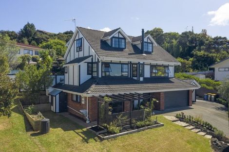 Photo of property in 201 Chelsea View Drive, Chatswood, Auckland, 0626