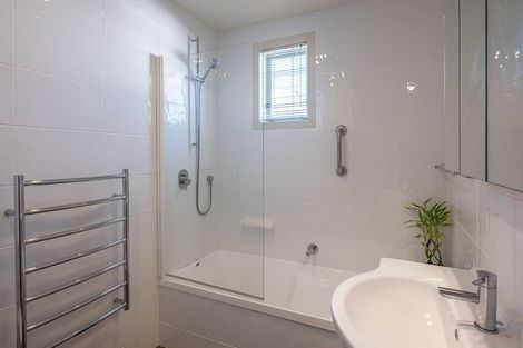 Photo of property in 10/4u Seaview Road, Paraparaumu Beach, Paraparaumu, 5032