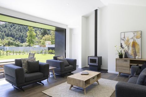 Photo of property in 34 Flynn Lane, Arrowtown, 9302