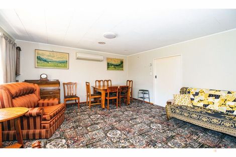 Photo of property in 35 Innes Street, Waimate, 7924