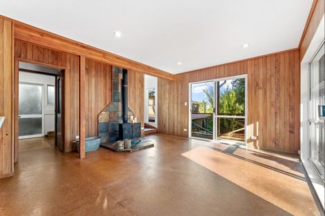 Photo of property in 35 Clinton Road, Tawharanui Peninsula, Matakana, 0986