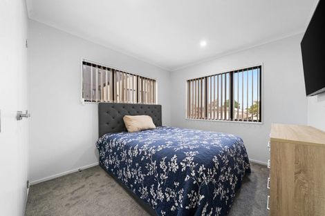 Photo of property in 25a Leaver Place, Weymouth, Auckland, 2103
