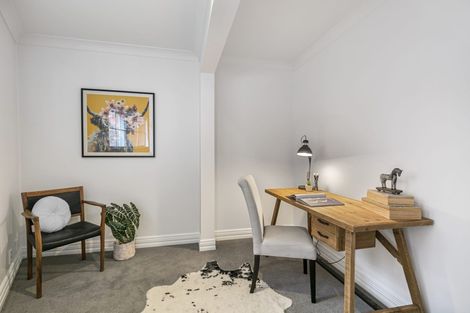 Photo of property in 52 Pipitea Street, Thorndon, Wellington, 6011