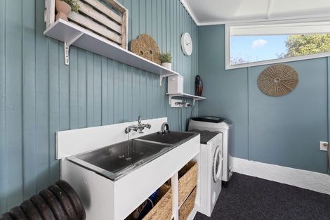 Photo of property in 1 Sutherland Crescent, Westbrook, Palmerston North, 4412