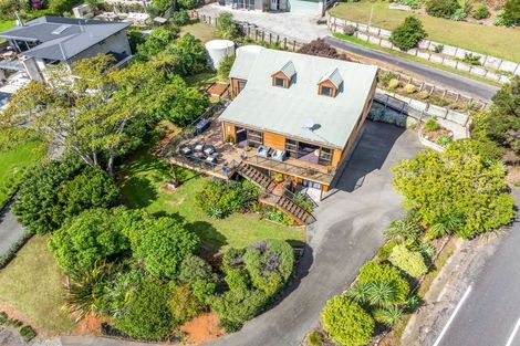 Photo of property in 18 Bay View Road, Cable Bay, 0420