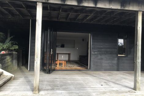 Photo of property in 38 Highland Avenue, Titirangi, Auckland, 0604