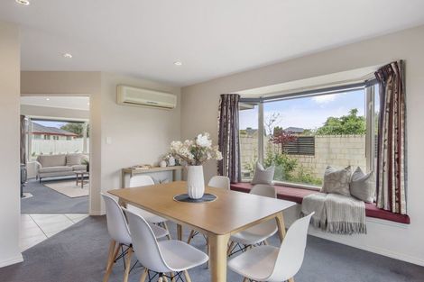 Photo of property in 5 Harrys Way, Redwood, Christchurch, 8051