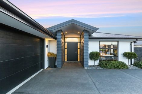 Photo of property in 41 Te Whenu Crescent, Marshland, Christchurch, 8083