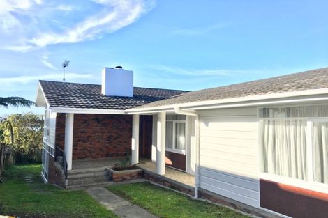 Photo of property in 109 Sylvan Avenue, Northcote, Auckland, 0627